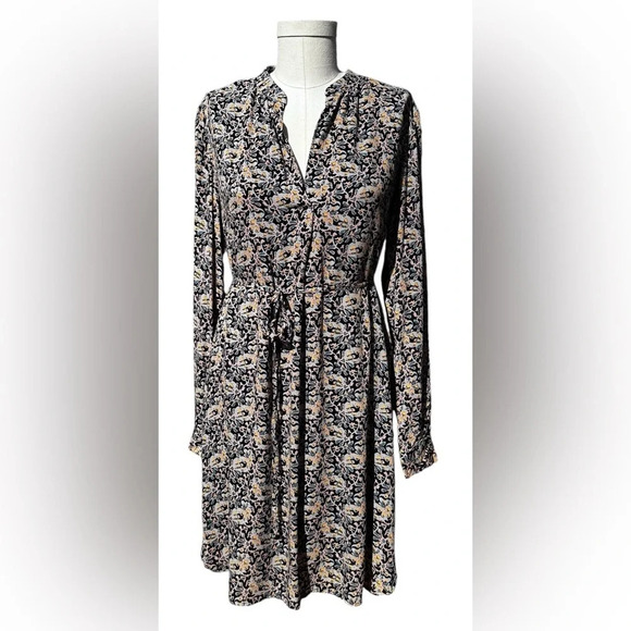 NWT Loft long sleeve floral tie-waist dress, v-neck collar, size small - Picture 1 of 16